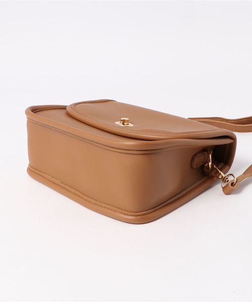 apres jour（アプレジュール）の「【apres jour×ARIAZ】スクエアミニショルダー（ショルダーバッグ・レディース・ブラック/ボルドー/キャメル・FREE）」の13枚目の写真