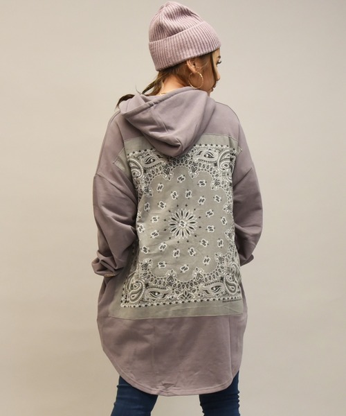 LEAD（リード）の「バンダナremakeBIG SWEAT チュニックPK（パーカー・レディース・ライトアッシュグレー/ミント/ピンク系その他2/ピンク系その他3/イエロー系その他2/パープル系その他2/ブラック/イエロー系その他・FREE）」の4枚目の写真