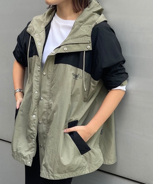 KANGOL EXTRA COMFORT(カンゴールエクストラコンフォート)の「【KANGOL EXTRA COMFORT(カンゴール エクストラ コンフォート)】配色切替ナイロンライトジャケット(ナイロンジャケット・レディース・チャコールグレー/サンドベージュ/カーキ/ライトベージュ/ブラック/ブルーグレー/モカ/ライトグレー/ライラック/グレー/ブラウン・L/LL/M/S)」の15枚目の写真