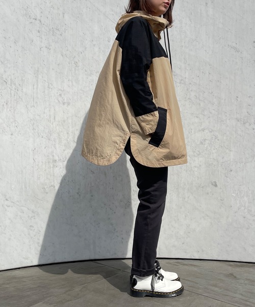 KANGOL EXTRA COMFORT(カンゴールエクストラコンフォート)の「【KANGOL EXTRA COMFORT(カンゴール エクストラ コンフォート)】配色切替ナイロンライトジャケット(ナイロンジャケット・レディース・チャコールグレー/サンドベージュ/カーキ/ライトベージュ/ブラック/ブルーグレー/モカ/ライトグレー/ライラック/グレー/ブラウン・L/LL/M/S)」の17枚目の写真