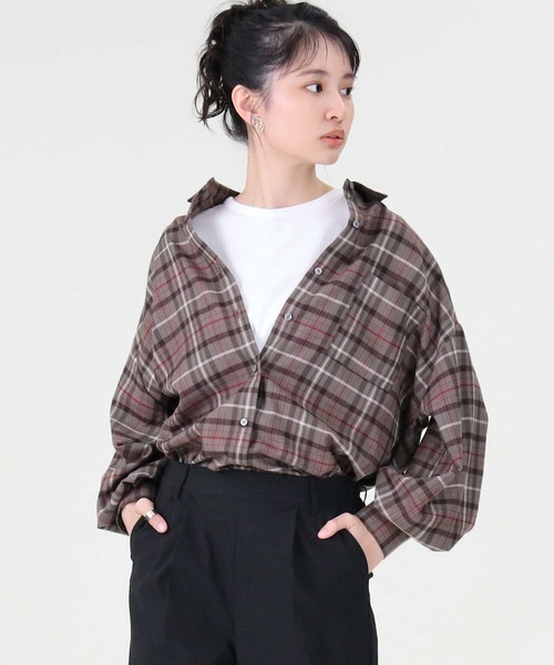 RAG MACHINE（ラグマシーン）の「【RAG MACHINE】ゆったり袖ボリュームシャツ（シャツ/ブラウス・レディース・オリーブ×ブラック/ベージュ/グレー/ブルー/イエロー/ホワイト×ブラック・L/M）」の5枚目の写真