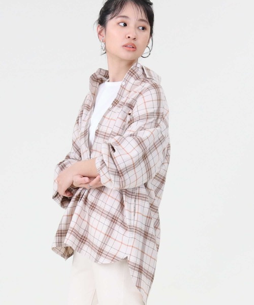 RAG MACHINE（ラグマシーン）の「【RAG MACHINE】ゆったり袖ボリュームシャツ（シャツ/ブラウス・レディース・オリーブ×ブラック/ベージュ/グレー/ブルー/イエロー/ホワイト×ブラック・L/M）」の16枚目の写真