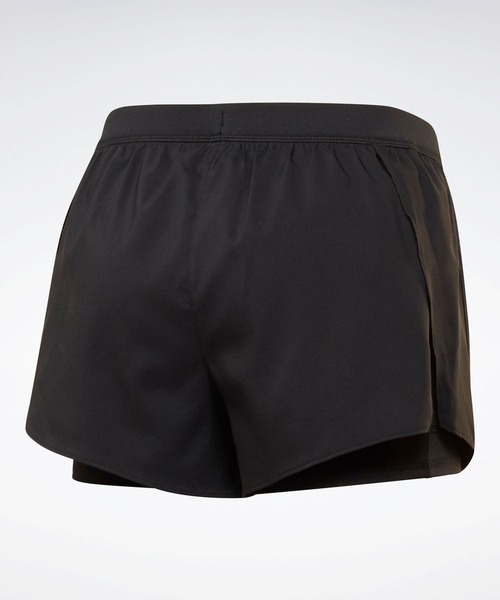 Reebok(リーボック)の「ランニング エッセンシャルズ ツーインワン ショーツ / Running Essentials Two-in-One Shorts(スウェットパンツ・レディース・ブラック・SMALL/MEDIUM/LARGE/X-LARGE/XX-LARGE/X-SMALL/XXX-LARGE/XX-SMALL)」の4枚目の写真