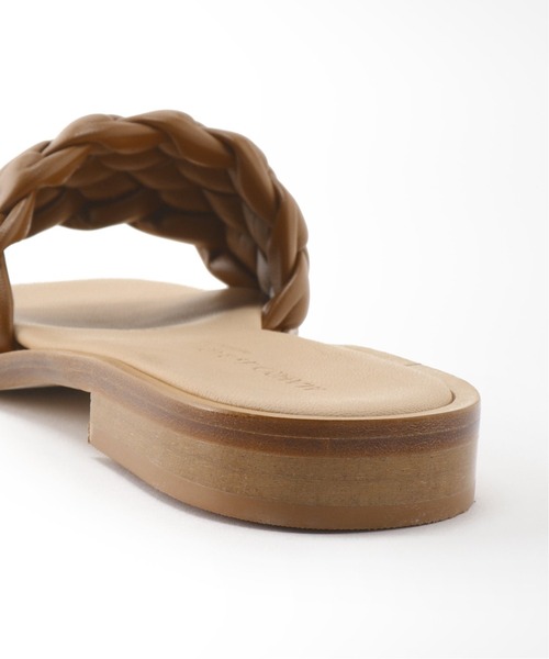 Spick & Span（スピックアンドスパン）の「【MAURO de BARI】フラットサンダル◆（サンダル・レディース・ブラウン系その他/ベージュ・38/36/37）」の9枚目の写真