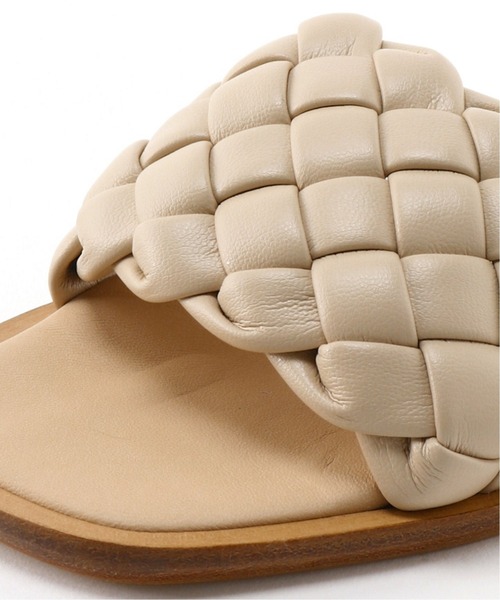 Spick & Span（スピックアンドスパン）の「【MAURO de BARI】フラットサンダル◆（サンダル・レディース・ブラウン系その他/ベージュ・38/36/37）」の14枚目の写真