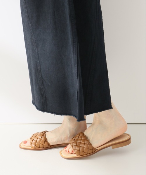 Spick & Span（スピックアンドスパン）の「【MAURO de BARI】フラットサンダル◆（サンダル・レディース・ブラウン系その他/ベージュ・38/36/37）」の5枚目の写真