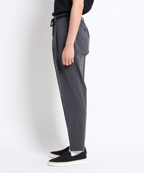 TAKEO KIKUCHI(タケオキクチ)の「◆4WAY リップストップ シャンブレー イージーパンツ(スーツパンツ・メンズ・サンドベージュ/ブラック/ネイビー/チャコールグレー・03/02/04/01)」の17枚目の写真