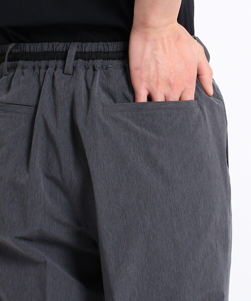 TAKEO KIKUCHI(タケオキクチ)の「◆4WAY リップストップ シャンブレー イージーパンツ(スーツパンツ・メンズ・サンドベージュ/ブラック/ネイビー/チャコールグレー・03/02/04/01)」の20枚目の写真