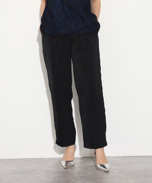 AULI（アウリィ）の「【低身長向けサイズ】サテンリラックスパンツ（その他パンツ・レディース・ブラック/ブルーグリーン/グレイッシュベージュ・XS）」の8枚目の写真