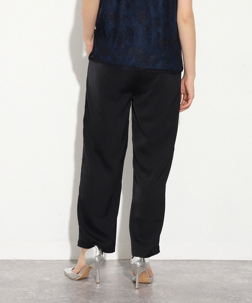 AULI（アウリィ）の「【低身長向けサイズ】サテンリラックスパンツ（その他パンツ・レディース・ブラック/ブルーグリーン/グレイッシュベージュ・XS）」の10枚目の写真