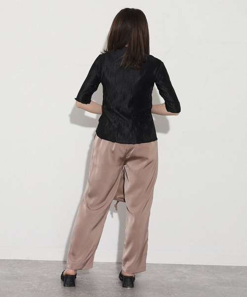 AULI（アウリィ）の「【低身長向けサイズ】サテンリラックスパンツ（その他パンツ・レディース・ブラック/ブルーグリーン/グレイッシュベージュ・XS）」の11枚目の写真