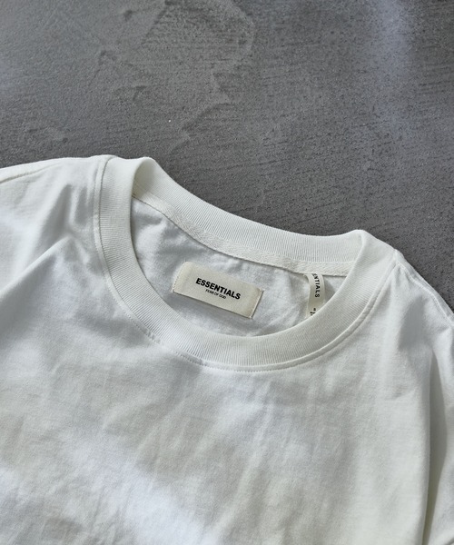 FOG ESSENTIALS（エフオージーエッセンシャルズ）の「【FOG ESSENTIALS/エフオージーエッセンシャルズ】Boxy Graphic/ボクシー グラフィック プリントTシャツ/ユニセックス（Tシャツ/カットソー・メンズ・ホワイト/ブラック/グレー・SMALL/MEDIUM/LARGE/X-LARGE）」の7枚目の写真