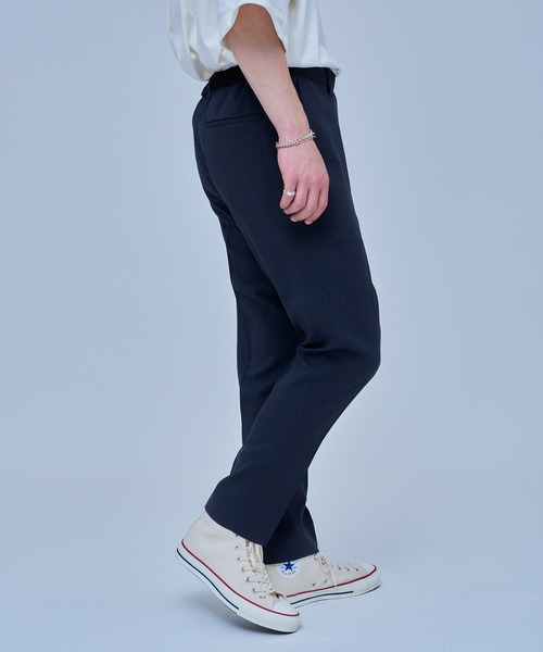 UNITED TOKYO(ユナイテッドトウキョウ)の「Summer dry アンクルスラックス(スラックス・メンズ・ネイビー/グレー/グレイッシュベージュ/ブラック/グレー系その他2/アイボリー/ダークネイビー・1/2/3)」の16枚目の写真