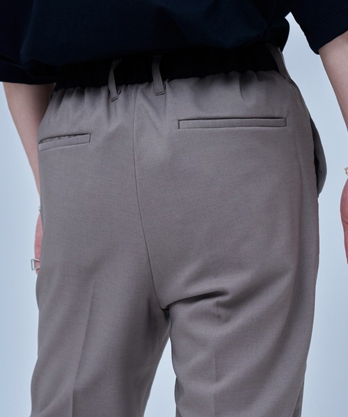 UNITED TOKYO(ユナイテッドトウキョウ)の「Summer dry アンクルスラックス(スラックス・メンズ・ネイビー/グレー/グレイッシュベージュ/ブラック/グレー系その他2/アイボリー/ダークネイビー・1/2/3)」の22枚目の写真