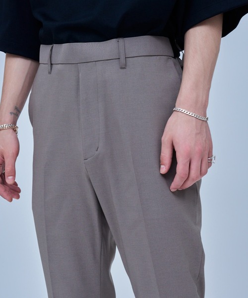 UNITED TOKYO(ユナイテッドトウキョウ)の「Summer dry アンクルスラックス(スラックス・メンズ・ネイビー/グレー/グレイッシュベージュ/ブラック/グレー系その他2/アイボリー/ダークネイビー・1/2/3)」の21枚目の写真