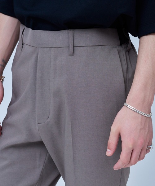 UNITED TOKYO(ユナイテッドトウキョウ)の「Summer dry アンクルスラックス(スラックス・メンズ・ネイビー/グレー/グレイッシュベージュ/ブラック/グレー系その他2/アイボリー/ダークネイビー・1/2/3)」の20枚目の写真