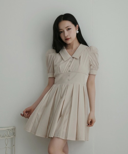 ANDGEEBEE（アンジービー）の「タックスカートシャツワンピ（シャツワンピース・レディース・ライトベージュ/ホワイト・MEDIUM）」の3枚目の写真