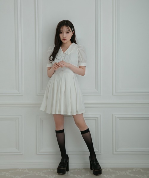 ANDGEEBEE（アンジービー）の「タックスカートシャツワンピ（シャツワンピース・レディース・ライトベージュ/ホワイト・MEDIUM）」の10枚目の写真