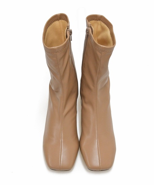 sango（sango）の「ストレッチスクエアトゥチャンキーヒールミディアムブーツ（ブーツ・レディース・ブラック/アイボリー/モカ/グレー系その他/グリーン系その他/グレイッシュベージュ・LL/3L/SS/S/M/L）」の13枚目の写真
