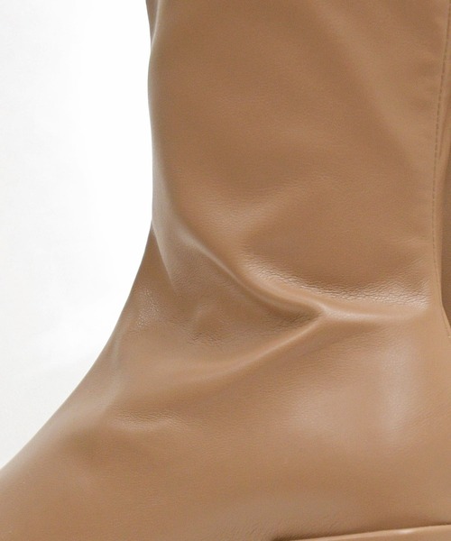 sango（sango）の「ストレッチスクエアトゥチャンキーヒールミディアムブーツ（ブーツ・レディース・ブラック/アイボリー/モカ/グレー系その他/グリーン系その他/グレイッシュベージュ・LL/3L/SS/S/M/L）」の11枚目の写真