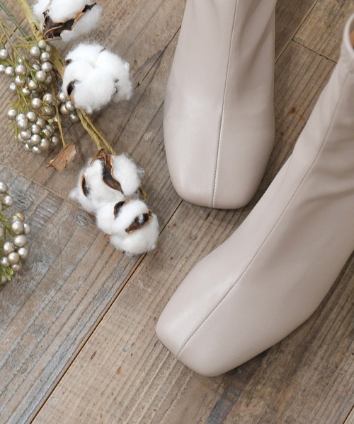 sango（sango）の「ストレッチスクエアトゥチャンキーヒールミディアムブーツ（ブーツ・レディース・ブラック/アイボリー/モカ/グレー系その他/グリーン系その他/グレイッシュベージュ・LL/3L/SS/S/M/L）」の20枚目の写真