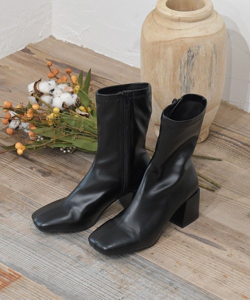 sango（sango）の「ストレッチスクエアトゥチャンキーヒールミディアムブーツ（ブーツ・レディース・ブラック/アイボリー/モカ/グレー系その他/グリーン系その他/グレイッシュベージュ・LL/3L/SS/S/M/L）」の14枚目の写真