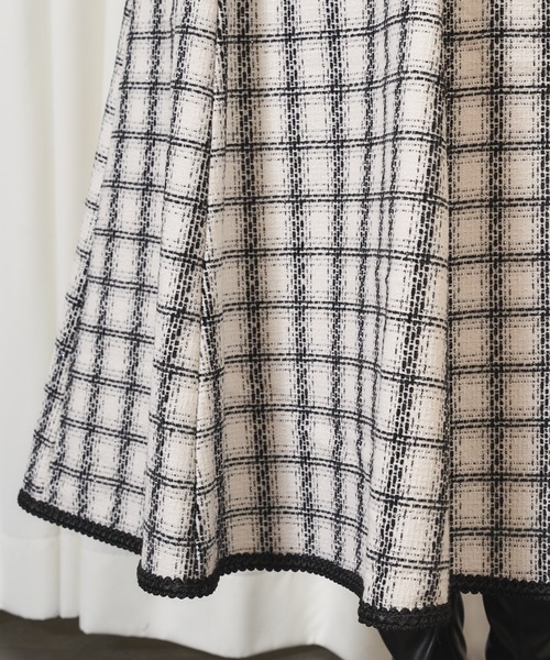 MIIA（ミーア）の「キラキラツィードフレアスカート（スカート・レディース・ブラック/パープル/オフホワイト・FREE）」の9枚目の写真