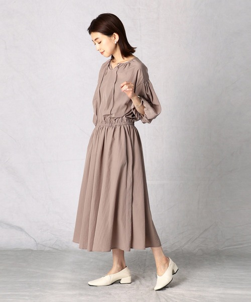 Comme Ca Mature(コムサマチュア)の「ボリュームスリーブ ワンピース(ワンピース・レディース・ベージュ/ブラウン/チャコール・FREE)」の10枚目の写真