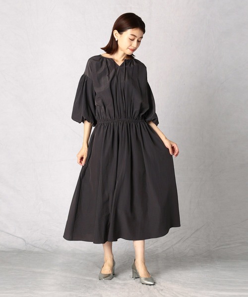 Comme Ca Mature(コムサマチュア)の「ボリュームスリーブ ワンピース(ワンピース・レディース・ベージュ/ブラウン/チャコール・FREE)」の15枚目の写真