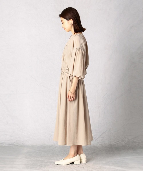 Comme Ca Mature(コムサマチュア)の「ボリュームスリーブ ワンピース(ワンピース・レディース・ベージュ/ブラウン/チャコール・FREE)」の13枚目の写真