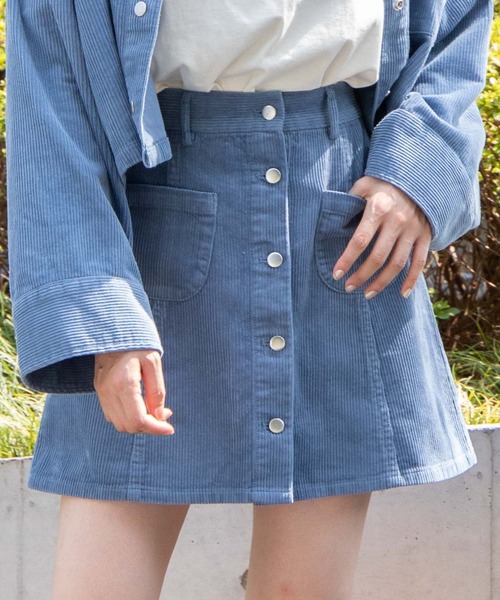 WEGO（ウィゴー）の「WEGO/コーデュロイ前ポケットミニスカート（スカート・レディース・ベージュ/サックスブルー/ブラック・SMALL/MEDIUM）」の3枚目の写真