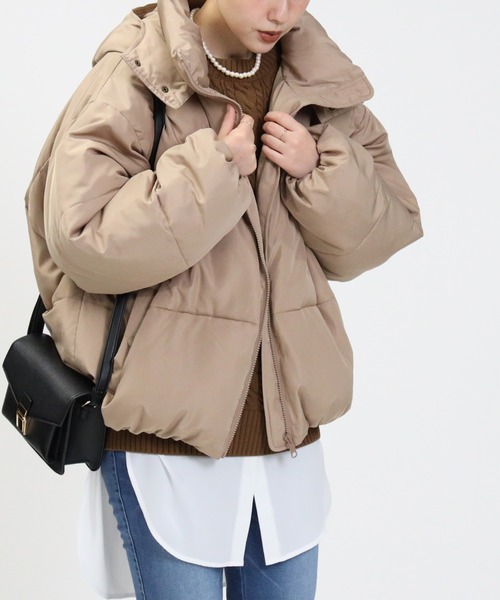 HONEYSUCKLE ROSE（ハニーサックルローズ）の「【HONEYSUCKLE ROSE】ショート中綿ジャケット（その他アウター・レディース・ベージュ/ブラック/オフホワイト・M/L）」の3枚目の写真