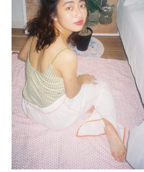 Kastane（カスタネ）の「【コラボアイテム】Yuri Hanamori コラボ パイピングパンツ（その他パンツ・レディース・ブルー/オフホワイト・FREE）」の11枚目の写真