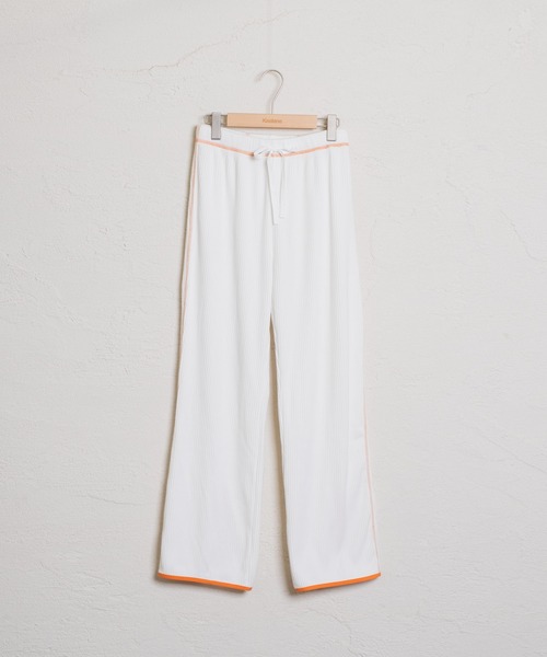 Kastane（カスタネ）の「【コラボアイテム】Yuri Hanamori コラボ パイピングパンツ（その他パンツ・レディース・ブルー/オフホワイト・FREE）」の3枚目の写真