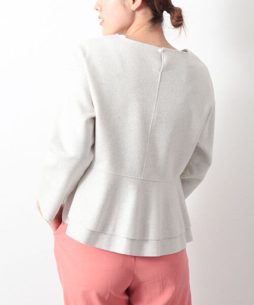 NOLLEY’S（ノーリーズ）の「圧縮リングジャージバックフリルプルオーバーカットソー（Tシャツ/カットソー・レディース・サックスブルー/アイボリー/ネイビー・36/38）」の2枚目の写真