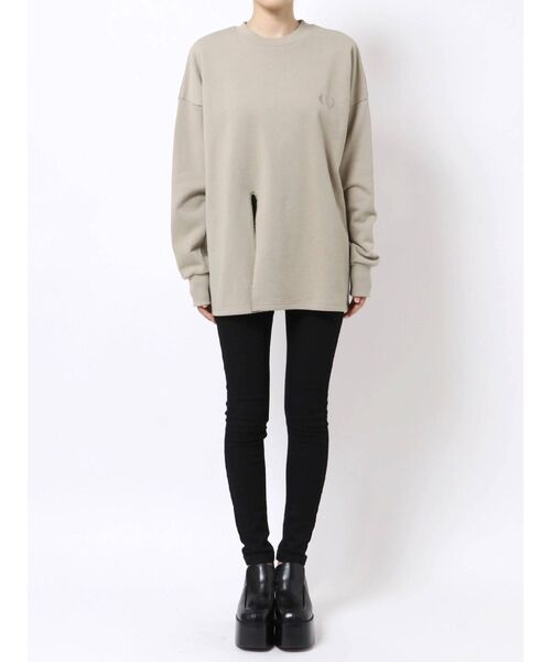 EMODA（エモダ）の「スリットロングプルオーバー（Tシャツ/カットソー・レディース・ホワイト/ブラック/ベージュ・FREE）」の15枚目の写真