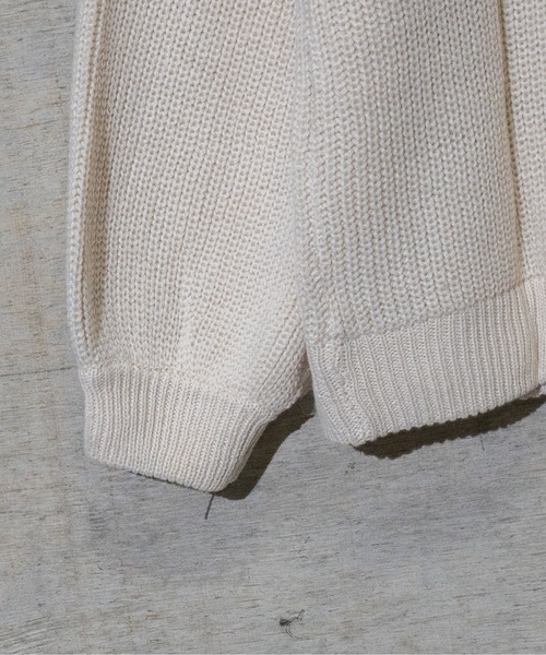 JOHN'S CLOSET（ジョンズクローゼット）の「【i】畦編みVネックバルーンスリーブルーズカーディガン（カーディガン/ボレロ・メンズ・ホワイト/チャコールグレー/サックスブルー/モカ/グリーン/ブラック/マスタード・MEDIUM/LARGE）」の8枚目の写真