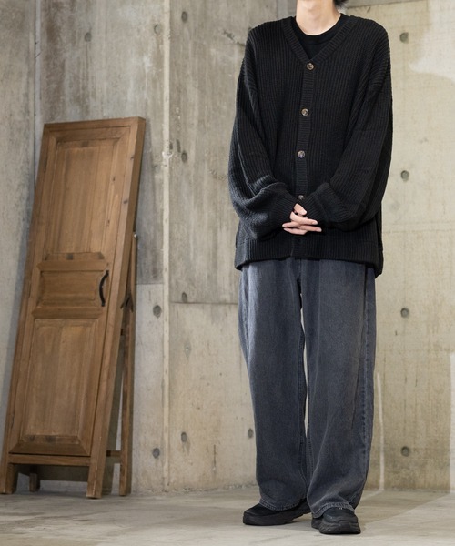 JOHN'S CLOSET（ジョンズクローゼット）の「【i】畦編みVネックバルーンスリーブルーズカーディガン（カーディガン/ボレロ・メンズ・ホワイト/チャコールグレー/サックスブルー/モカ/グリーン/ブラック/マスタード・MEDIUM/LARGE）」の17枚目の写真