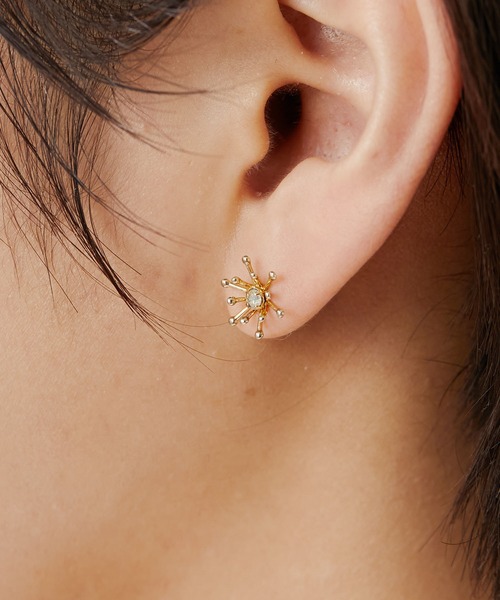 ear PAPILLONNER（イアパピヨネ）の「【WEB限定】火花ピアス（ピアス（両耳用）・レディース・ゴールド・FREE）」の5枚目の写真