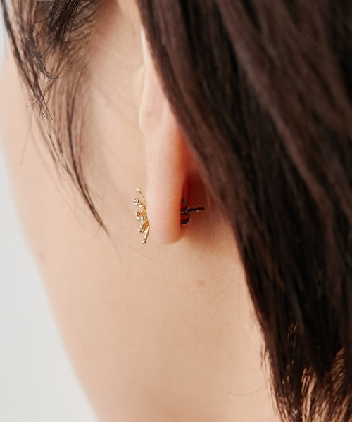 ear PAPILLONNER（イアパピヨネ）の「【WEB限定】火花ピアス（ピアス（両耳用）・レディース・ゴールド・FREE）」の2枚目の写真