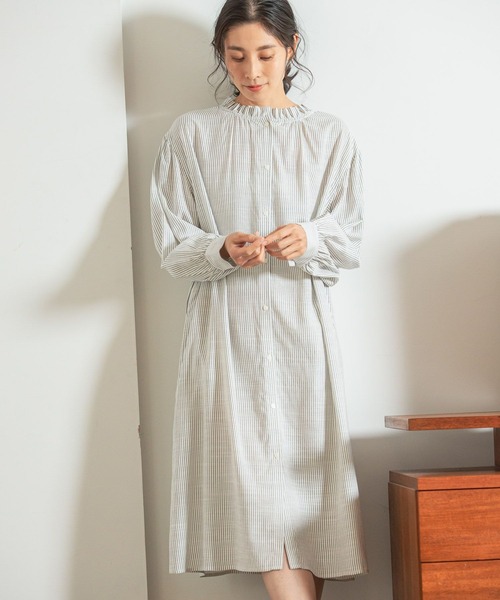 LEPSIM（レプシィム）の「【前後2WAYで着られる】チビスタンドワンピース　262579（ワンピース・レディース・オフホワイト/チャコールグレー/ブラック・FREE）」の3枚目の写真