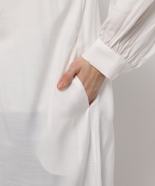 LEPSIM（レプシィム）の「【前後2WAYで着られる】チビスタンドワンピース　262579（ワンピース・レディース・オフホワイト/チャコールグレー/ブラック・FREE）」の15枚目の写真