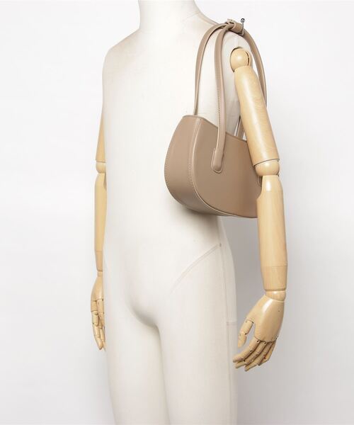 CALIFORNIA OUTFITTERS（カリフォルニア アウトフィッターズ）の「【Les Porter Cuir】ハーフムーンクラシカルショルダーバッグ（ショルダーバッグ・レディース・ライトグレー/ベージュ/ピンク/アイボリー/ブラック・ONE SIZE）」の12枚目の写真