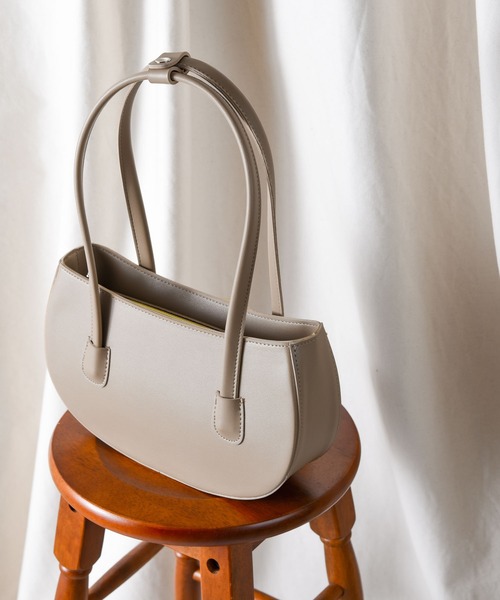 CALIFORNIA OUTFITTERS（カリフォルニア アウトフィッターズ）の「【Les Porter Cuir】ハーフムーンクラシカルショルダーバッグ（ショルダーバッグ・レディース・ライトグレー/ベージュ/ピンク/アイボリー/ブラック・ONE SIZE）」の5枚目の写真