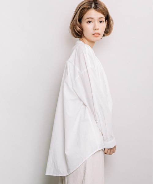 refinedworks（リファインドワークス）の「綿ローンギャザーBL（シャツ/ブラウス・レディース・グリーン/オフホワイト/ネイビー・FREE）」の19枚目の写真