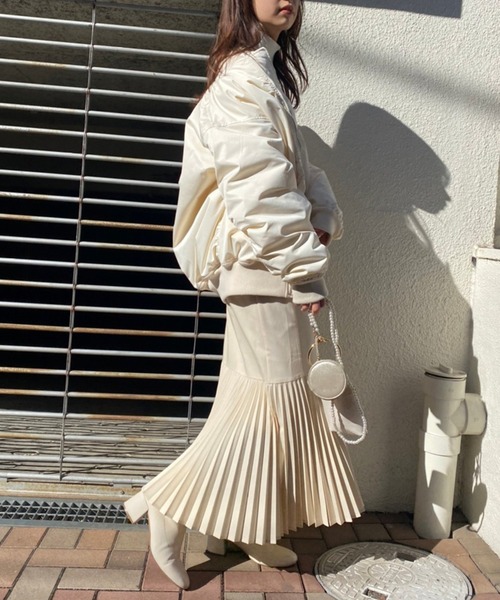 one after another NICE CLAUP(ワンアフターアナザーナイスクラップ)の「動くたびに素敵に揺れる。プリーツマーメイドスカート【S.Mサイズ】(スカート・レディース・アイボリー/モカ/ブルー系その他/ラベンダー・SMALL/MEDIUM)」の7枚目の写真