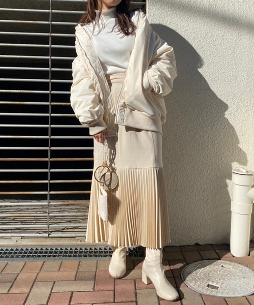 one after another NICE CLAUP(ワンアフターアナザーナイスクラップ)の「動くたびに素敵に揺れる。プリーツマーメイドスカート【S.Mサイズ】(スカート・レディース・アイボリー/モカ/ブルー系その他/ラベンダー・SMALL/MEDIUM)」の8枚目の写真