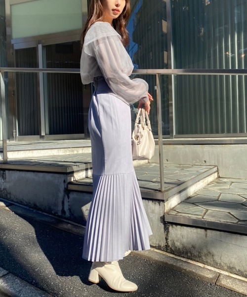 one after another NICE CLAUP(ワンアフターアナザーナイスクラップ)の「動くたびに素敵に揺れる。プリーツマーメイドスカート【S.Mサイズ】(スカート・レディース・アイボリー/モカ/ブルー系その他/ラベンダー・SMALL/MEDIUM)」の10枚目の写真