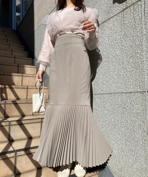 one after another NICE CLAUP(ワンアフターアナザーナイスクラップ)の「動くたびに素敵に揺れる。プリーツマーメイドスカート【S.Mサイズ】(スカート・レディース・アイボリー/モカ/ブルー系その他/ラベンダー・SMALL/MEDIUM)」の14枚目の写真