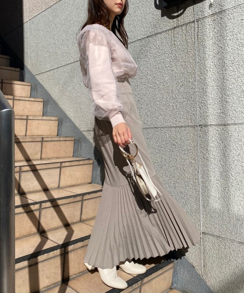 one after another NICE CLAUP(ワンアフターアナザーナイスクラップ)の「動くたびに素敵に揺れる。プリーツマーメイドスカート【S.Mサイズ】(スカート・レディース・アイボリー/モカ/ブルー系その他/ラベンダー・SMALL/MEDIUM)」の17枚目の写真